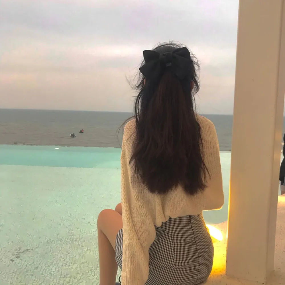 曾逢君时花照眼